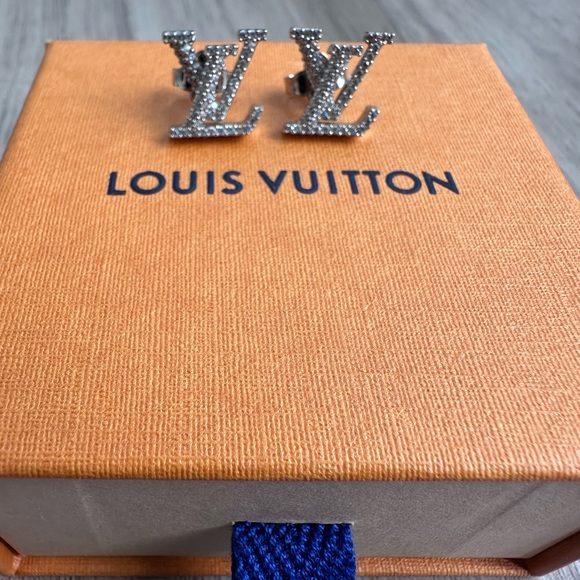 BNWOT Authentic Louis Vuitton LV Iconic Strass Stud Earrings Palladium Silver - Picture 7 of 12